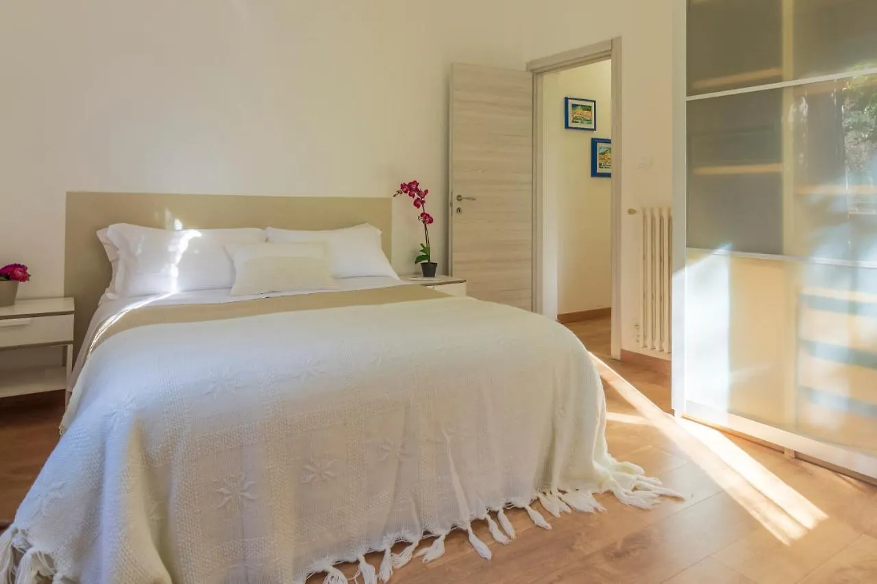 Apartment Flora By Portofinohomes Italy