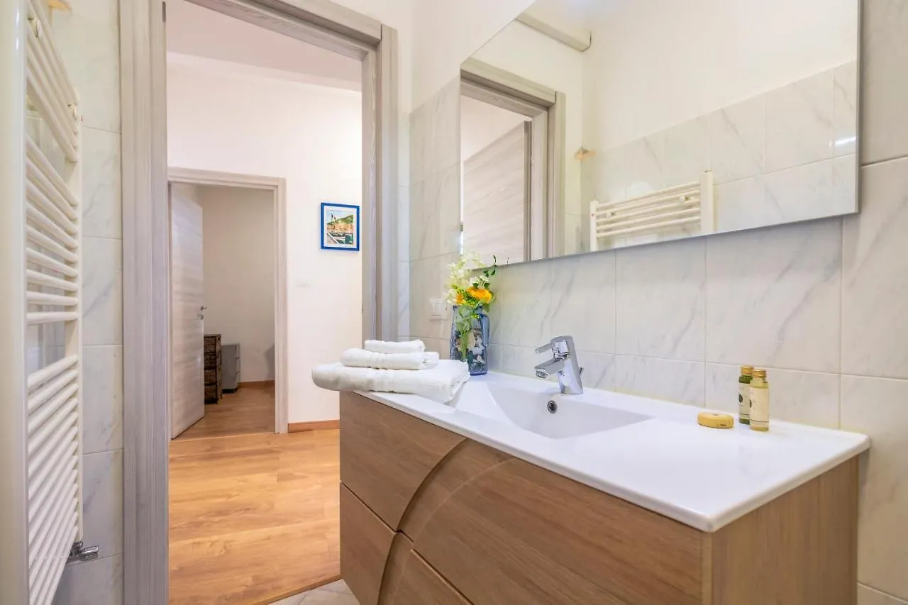 Flora By Portofinohomes Italy