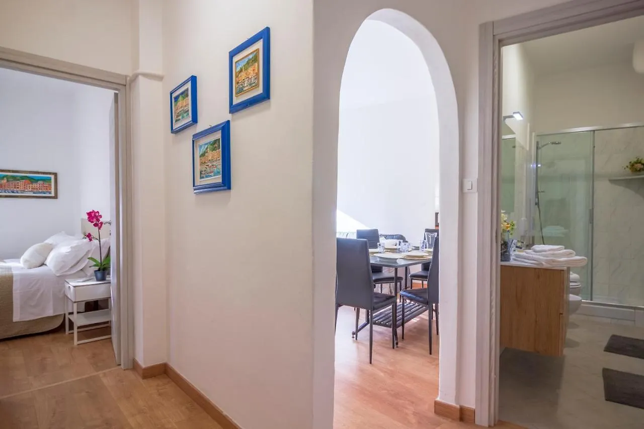 Flora By Portofinohomes Apartment